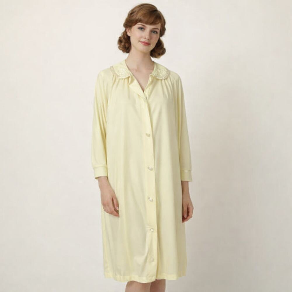 Vintage 1960s Aristocrat  Pastel Yellow Nylon Peignoir Robe Coverup S